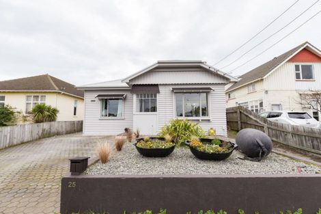 Photo of property in 25 Oram Avenue, New Brighton, Christchurch, 8061