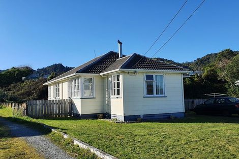 Photo of property in 9 Mckane Place, Cobden, Greymouth, 7802