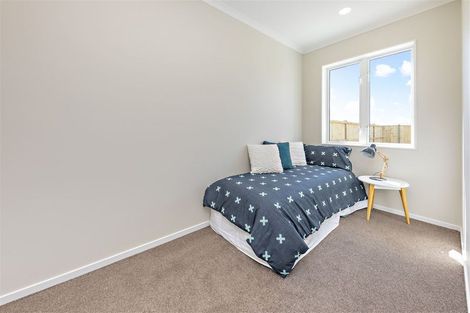 Photo of property in 25 Warbler Crescent, Papakura, 2110