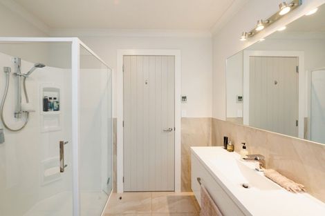 Photo of property in 9 Riverstone Grove, Hokowhitu, Palmerston North, 4410