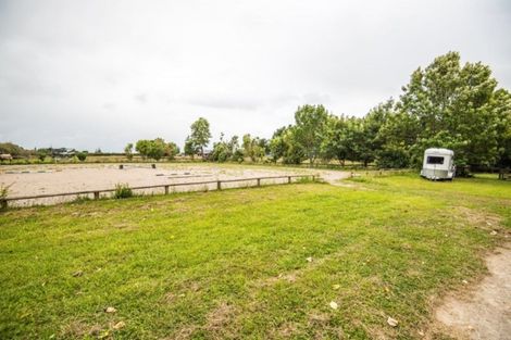 Photo of property in 101 Mcrobbie Road, Kingseat, Papakura, 2580