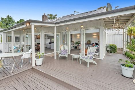 Photo of property in 217 Point View Drive, East Tamaki Heights, Auckland, 2016