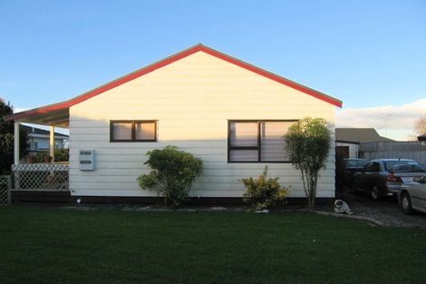 Photo of property in 12 Ruby Place, Orewa, 0931