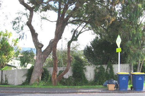 Photo of property in 2/79 Rosier Road, Glen Eden, Auckland, 0602