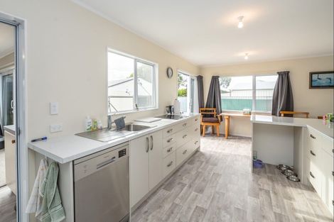 Photo of property in 89 Lake Ferry Road, Lake Ferry, Featherston, 5772