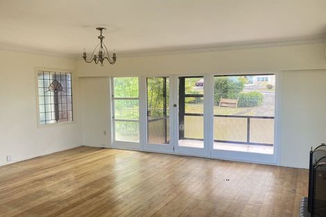 Photo of property in 31 Jaemont Avenue, Te Atatu South, Auckland, 0610