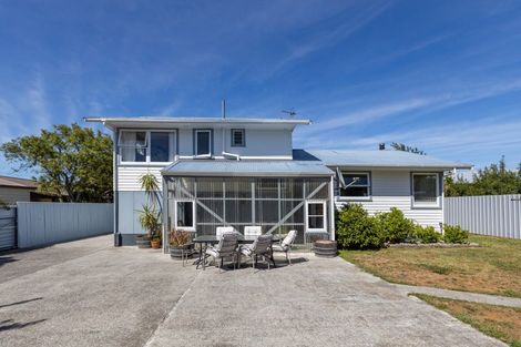 Photo of property in 11 William Benton Street, Featherston, 5710