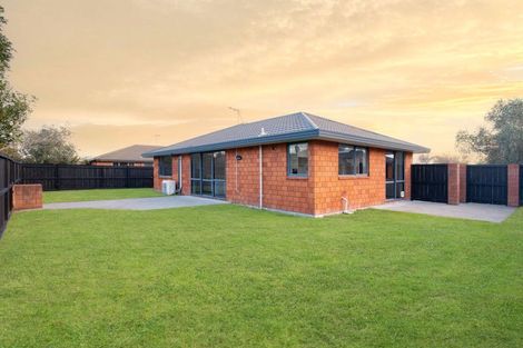 Photo of property in 5 Chancery Close, Hamilton East, Hamilton, 3216