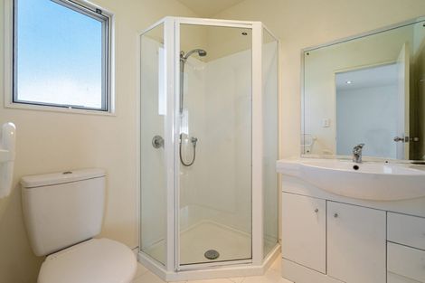 Photo of property in 16a Becroft Drive, Forrest Hill, Auckland, 0620