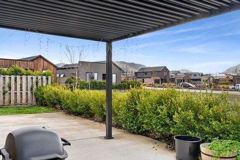 Photo of property in 42 Obelisk Street, Wanaka, 9305