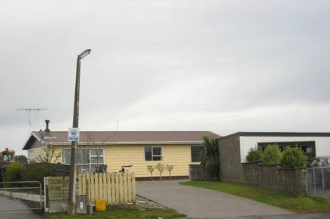 Photo of property in 27 Chesney Place, Heidelberg, Invercargill, 9812