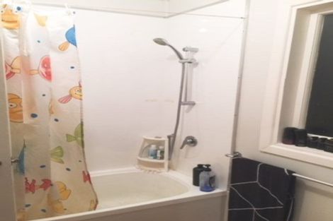 Photo of property in 122 Tawa Road, Kumeu, 0891