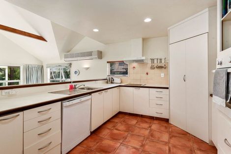 Photo of property in 10 Cherry Court, Wanaka, 9305