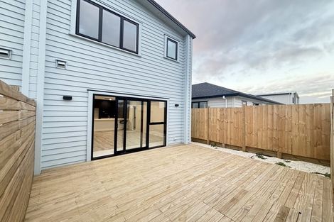 Photo of property in 7 Andy Crescent, Flat Bush, Auckland, 2016