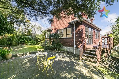 Photo of property in 2a Eagle Street, Karori, Wellington, 6012