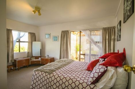 Photo of property in 29 Oxford Street, Whakapirau, Maungaturoto, 0583