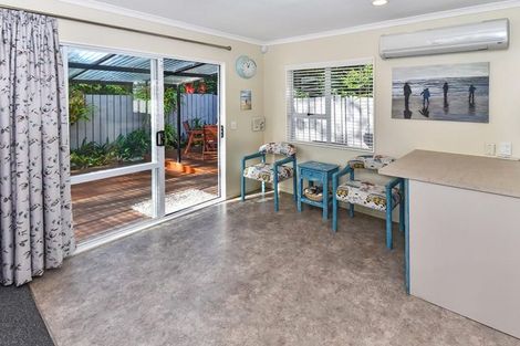 Photo of property in 2b Cliff Road, Papakura, 2110