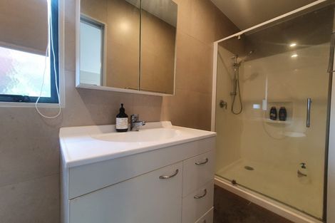 Photo of property in 114a Alfriston Road, Manurewa, Auckland, 2105