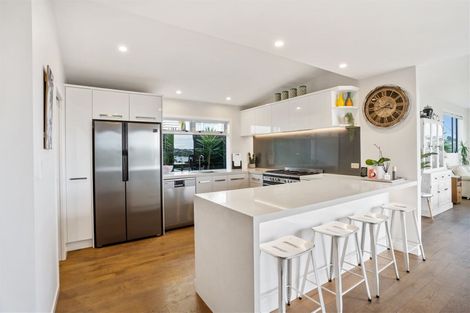 Photo of property in 133 Stanmore Bay Road, Stanmore Bay, Whangaparaoa, 0932