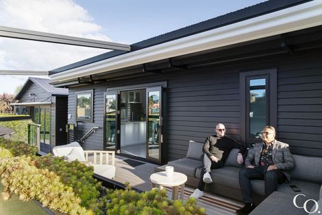 Photo of property in 48 Pitau Road, Mount Maunganui, 3116