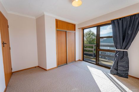 Photo of property in 12 Timaru Road, Waimate, 7924
