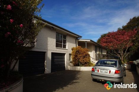 Photo of property in 17 Highfield Place, Avonhead, Christchurch, 8042