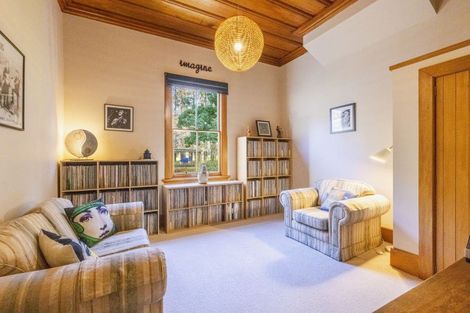 Photo of property in 5 Sydney Street, Takapau, 4203