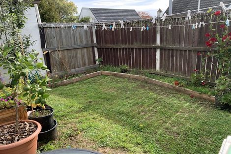 Photo of property in 43n Waimairi Road, Upper Riccarton, Christchurch, 8041