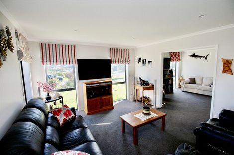 Photo of property in 20 Aquila Drive, Whitianga, 3510