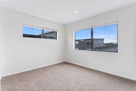 Photo of property in 15 Aquamarine Road, Rosehill, Papakura, 2113