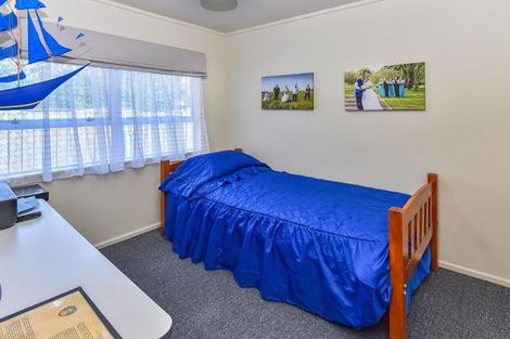 Photo of property in 2b Cliff Road, Papakura, 2110