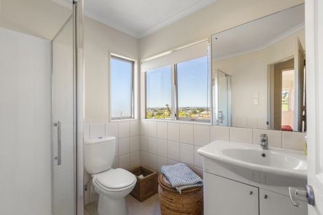 Photo of property in 61 Raurenga Avenue, Royal Oak, Auckland, 1023