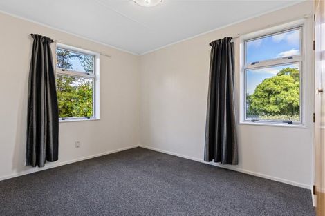 Photo of property in 23 Kereru Street, Two Mile Bay, Taupo, 3330