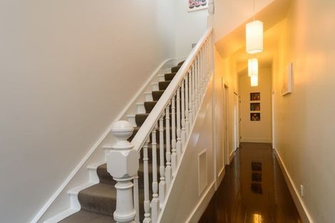 Photo of property in 12 Burnell Avenue, Thorndon, Wellington, 6011