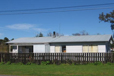 Photo of property in 70 Woodward Street East, Featherston, 5710