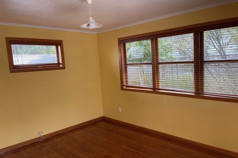 Photo of property in 55 Forrest Hill Road, Milford, Auckland, 0620