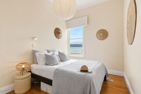 Photo of property in 427 Karaka Bay Road, Karaka Bays, Wellington, 6022