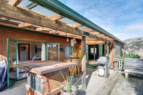 Photo of property in 122 Waipunga Road, Eskdale, Napier, 4181