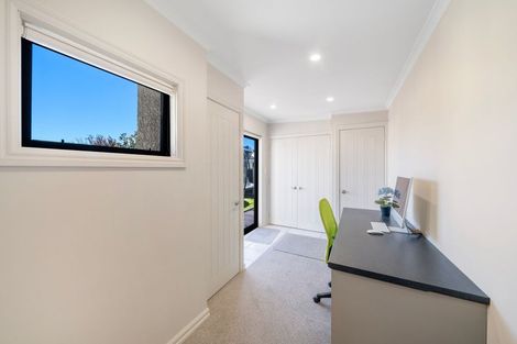 Photo of property in 8 Hargest Crescent, Saint Kilda, Dunedin, 9012