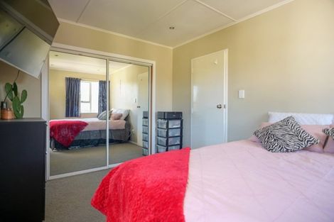 Photo of property in 3 Westra View, Tawa, Wellington, 5028