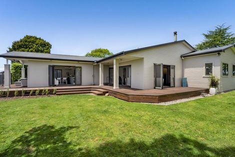 Photo of property in 300 Awai Road, Tarurutangi, New Plymouth, 4372