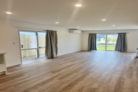 Photo of property in 7 Sheralee Place, Bucklands Beach, Auckland, 2014