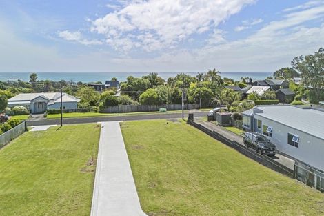 Photo of property in 6 Mace Terrace, Oakura, 4314