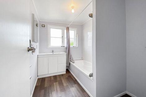 Photo of property in 5 Tarawera Road, Johnsonville, Wellington, 6037