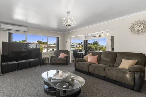 Photo of property in 8 Moa Place, Onerahi, Whangarei, 0110