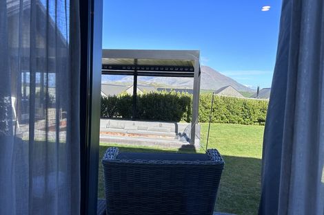 Photo of property in 2 Wanderer Lane, Jacks Point, Queenstown, 9371