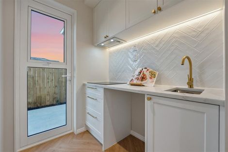 Photo of property in 9 Toporoa Street, Karaka, 2113