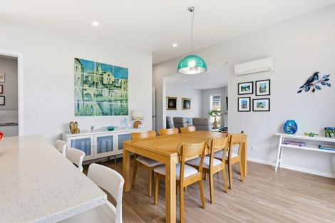 Photo of property in 24 Coast Boulevard, Papamoa Beach, Papamoa, 3118