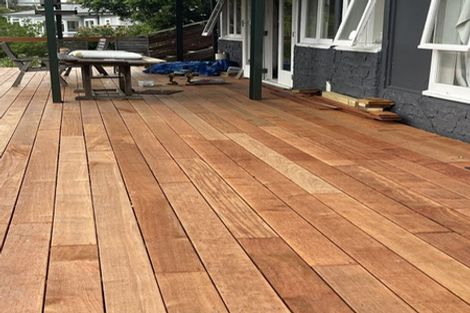 Photo of property in 24 Beacon Hill Road, Strathmore Park, Wellington, 6022