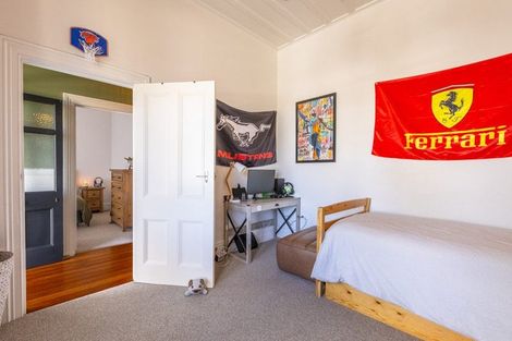 Photo of property in 43 Havelock Road, Hospital Hill, Napier, 4110